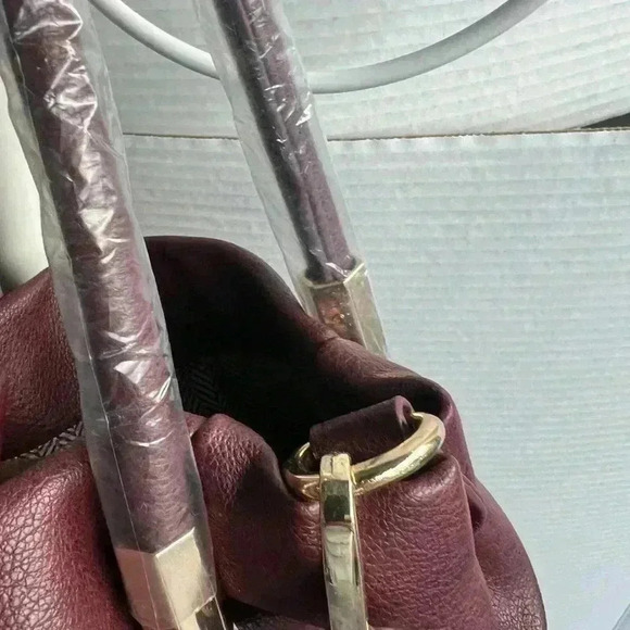 Brand New with tags Urban Expressions Burgundy Hobo - Picture 4 of 8